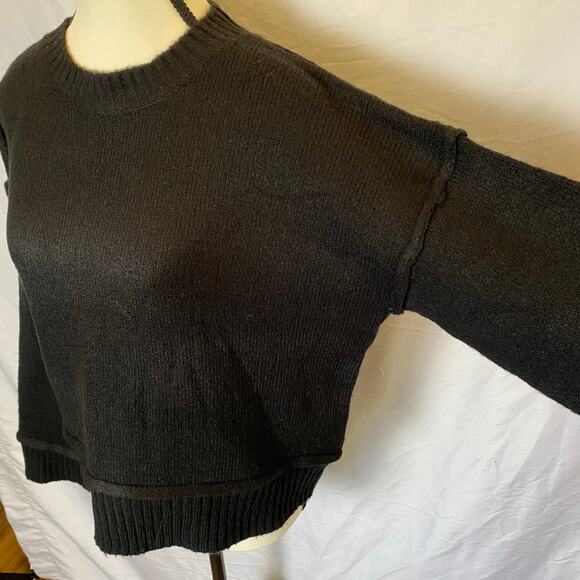 Double Zero Women's Knit Crewneck Sweater Size Small Black Bell Sleeve Winter - Picture 3 of 9